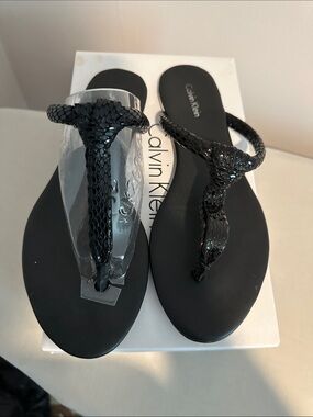 Calvin Klein Black Snake-Texture Thong Sandals Size 9.5